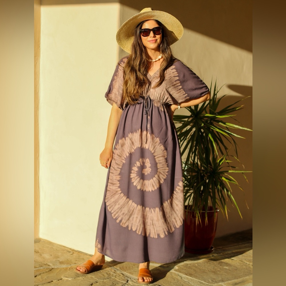 Rubyzaar Butterfly Tie-Dye Maxi Dress in Grey Size M